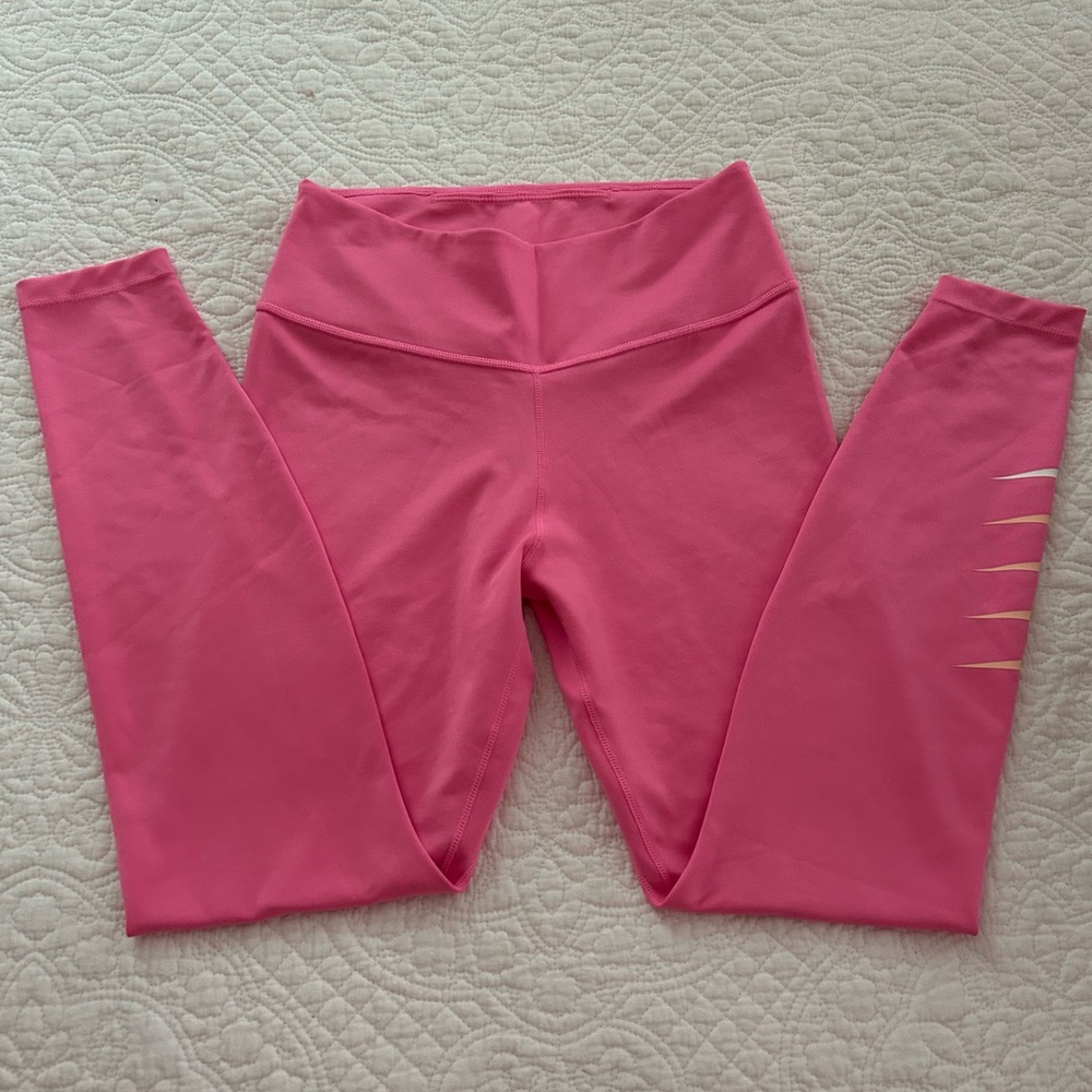 Pink Nike leggings
